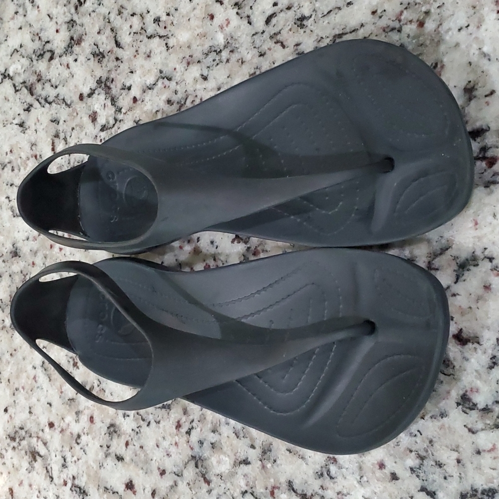 Women's black croc sandals
